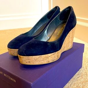 Stuart Weitzman York wedges in size 7